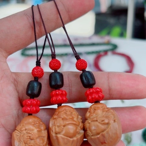 橄榄核吊坠多样性