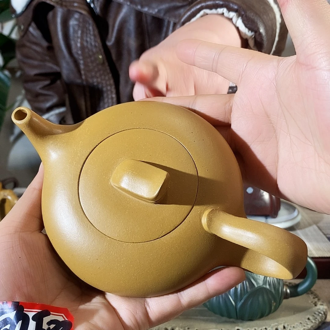 紫砂茶壶宜兴紫砂壶和你联系