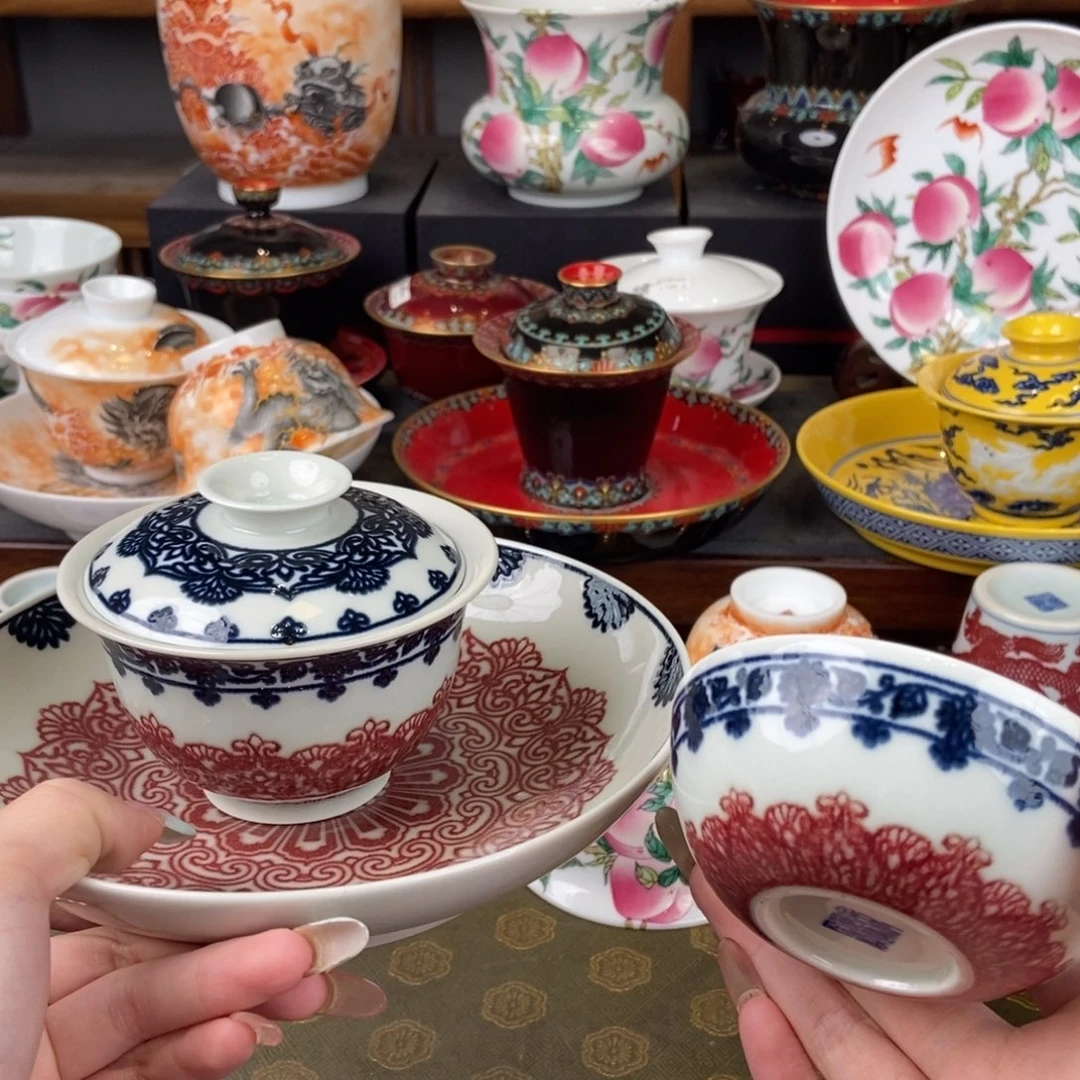 陶瓷艺术家的作品是一种