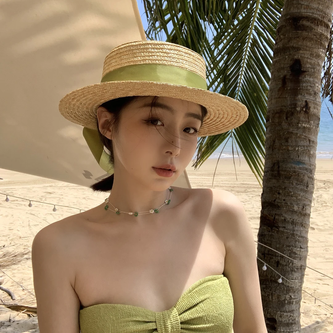 2025新夏季百搭时尚绿色洋气平顶草帽女法式赫本风户外防晒帽子