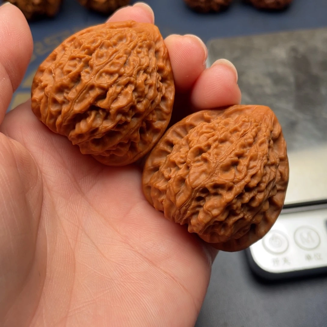 文玩核桃把件晴*9金牛38