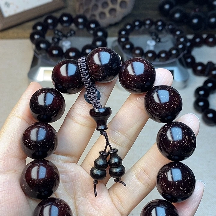 檀香紫檀（小叶紫檀）1.8满