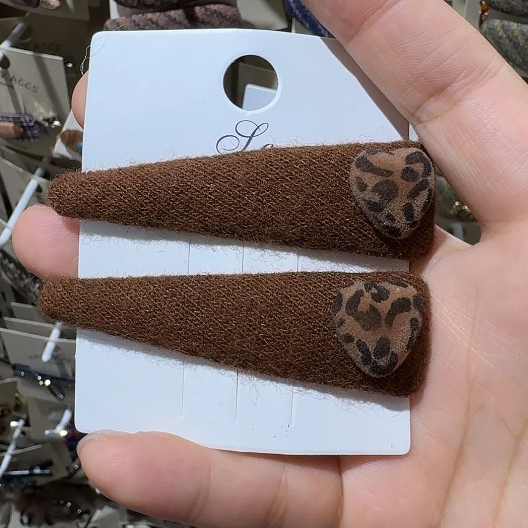 布艺铁合金巧克力豹纹爱心