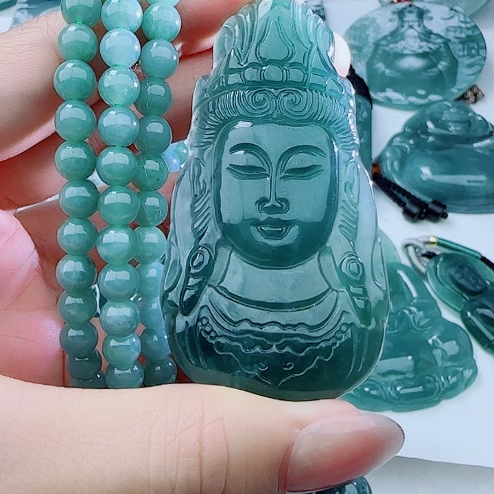 翡翠未镶嵌颈饰多样性发货天然的A货翡翠