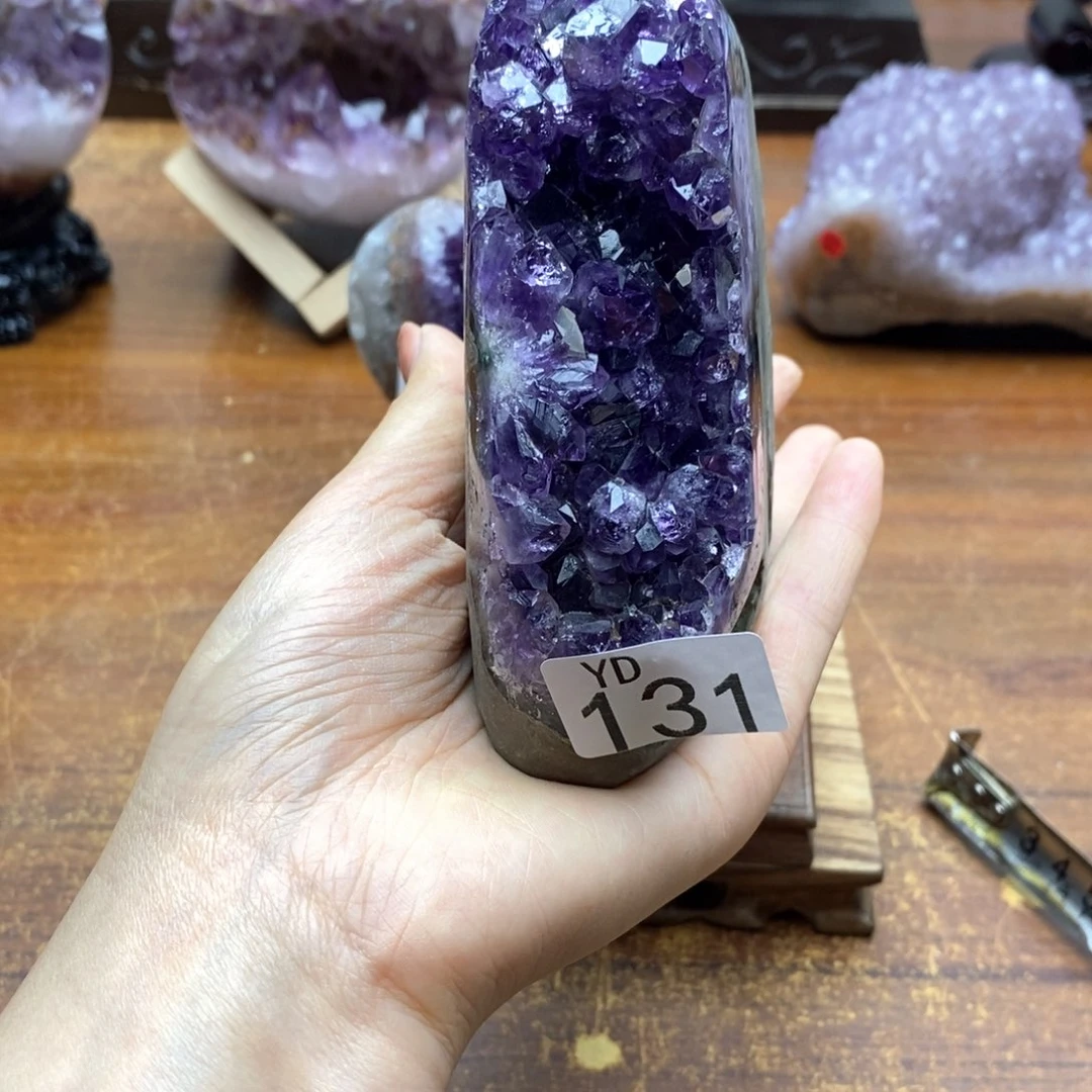 未镶嵌水晶大型摆件（非配饰）