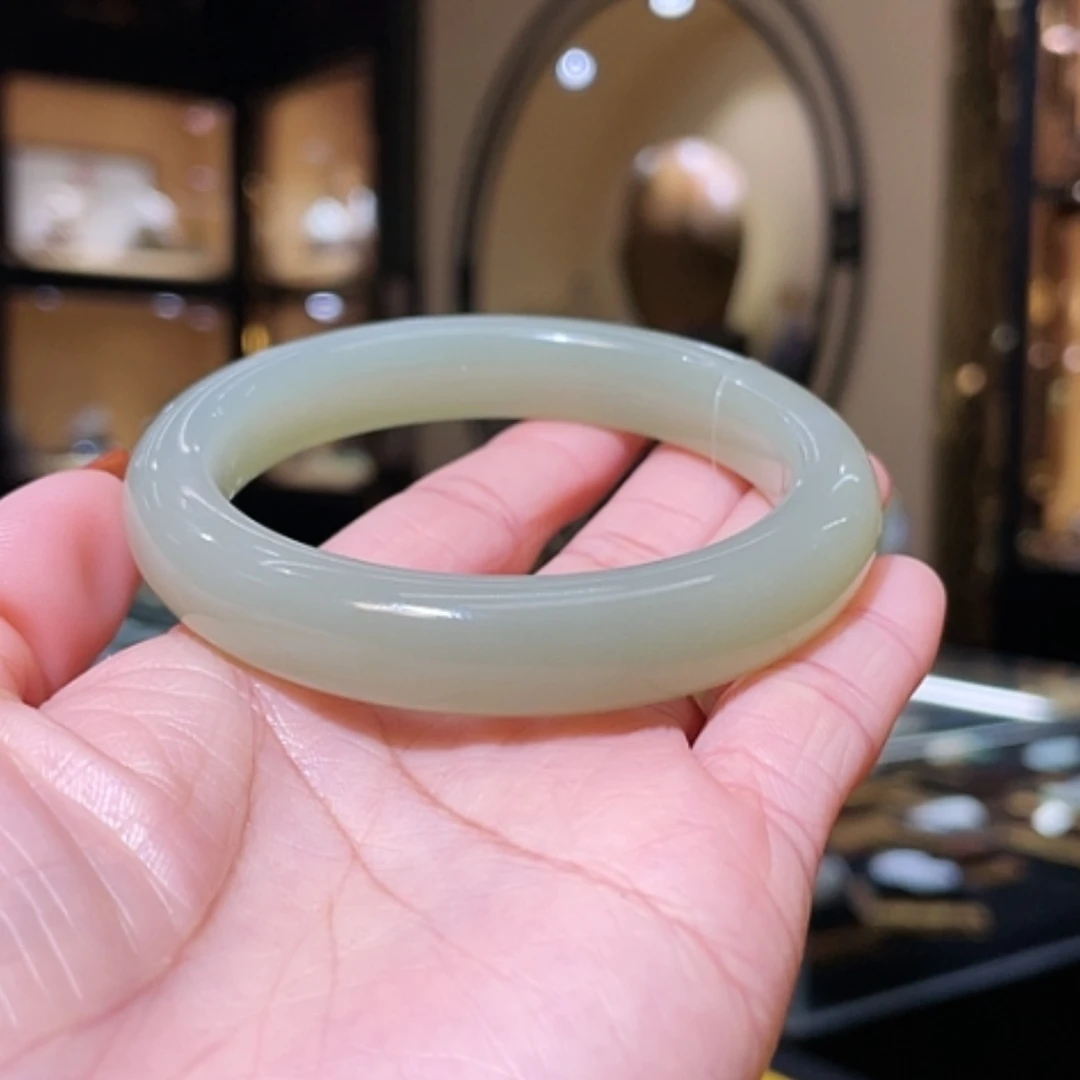【闪购商品】和田玉手镯未镶嵌56.8#60.2g
