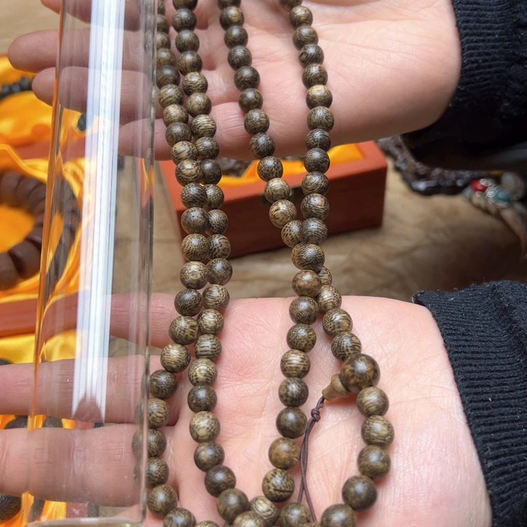 大叶紫檀（黑酸枝木类）