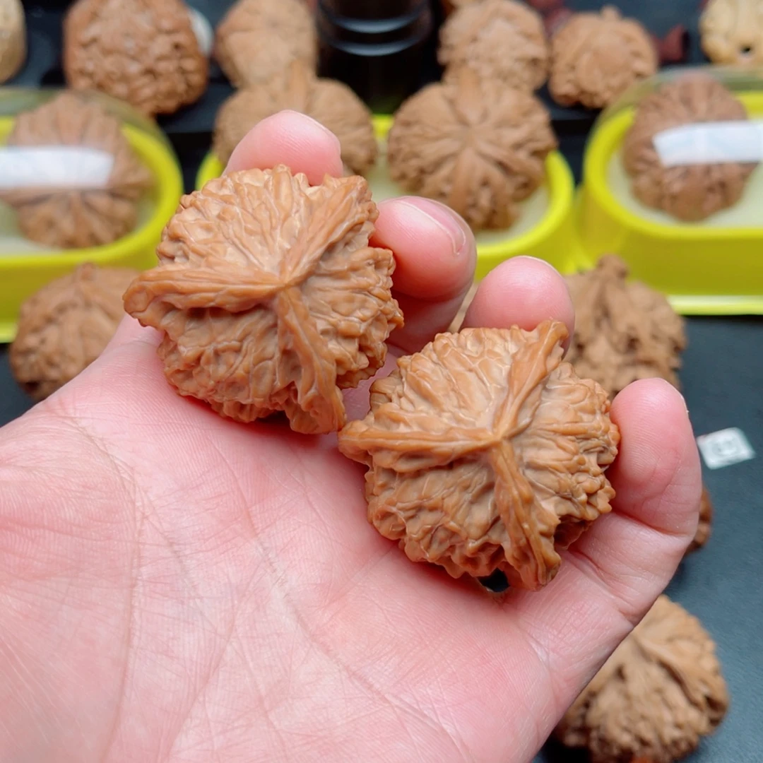 把件文玩核桃盘山三棱39×38×38