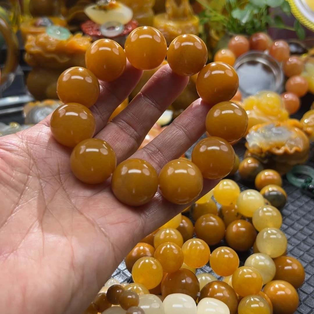 石英质玉未镶嵌颈饰
