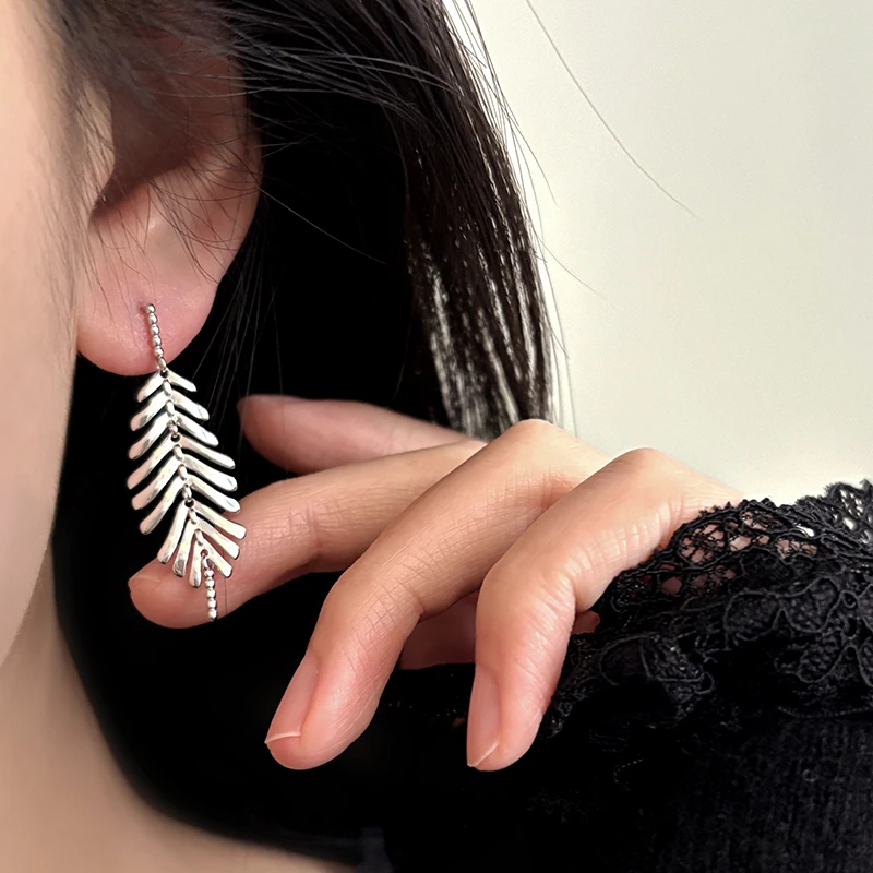 925银耳饰 【流苏叶片耳环】镀白金耳钉 简约短款显气质耳饰女