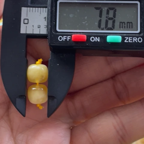 【闪购商品】未镶嵌蜜蜡裸石40杂