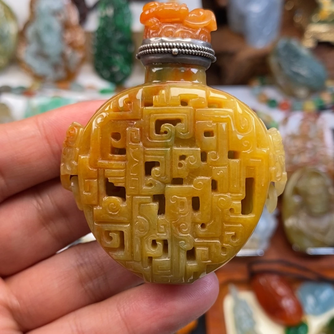 翡翠未镶嵌颈饰镂空鼻火因壶