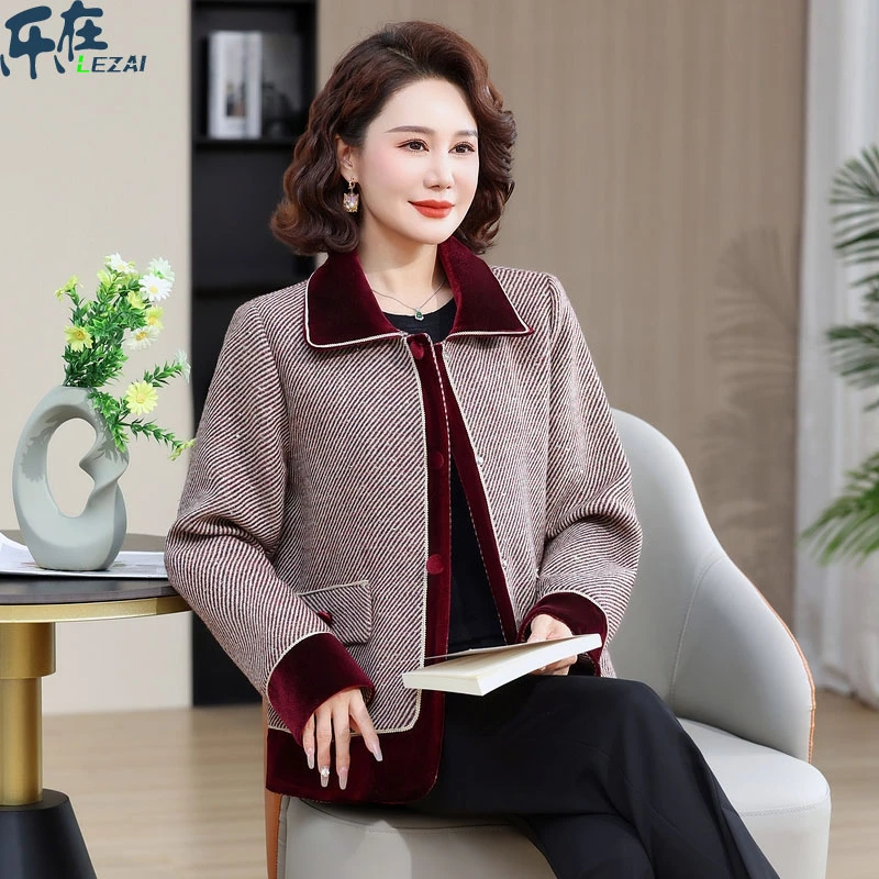 时尚妈妈夹克春秋季短外套外套显瘦新款中老年女士小香风气质上衣