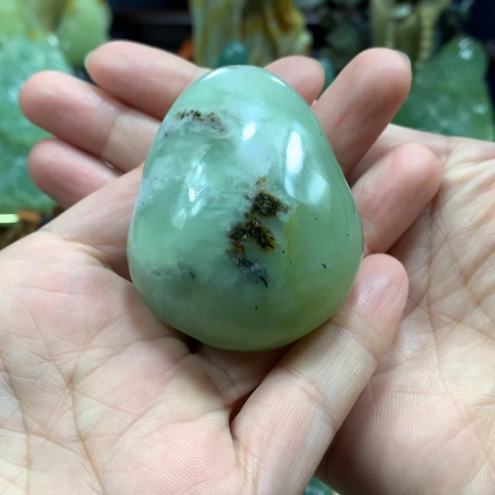 蛇纹石玉未镶嵌珠宝奇石