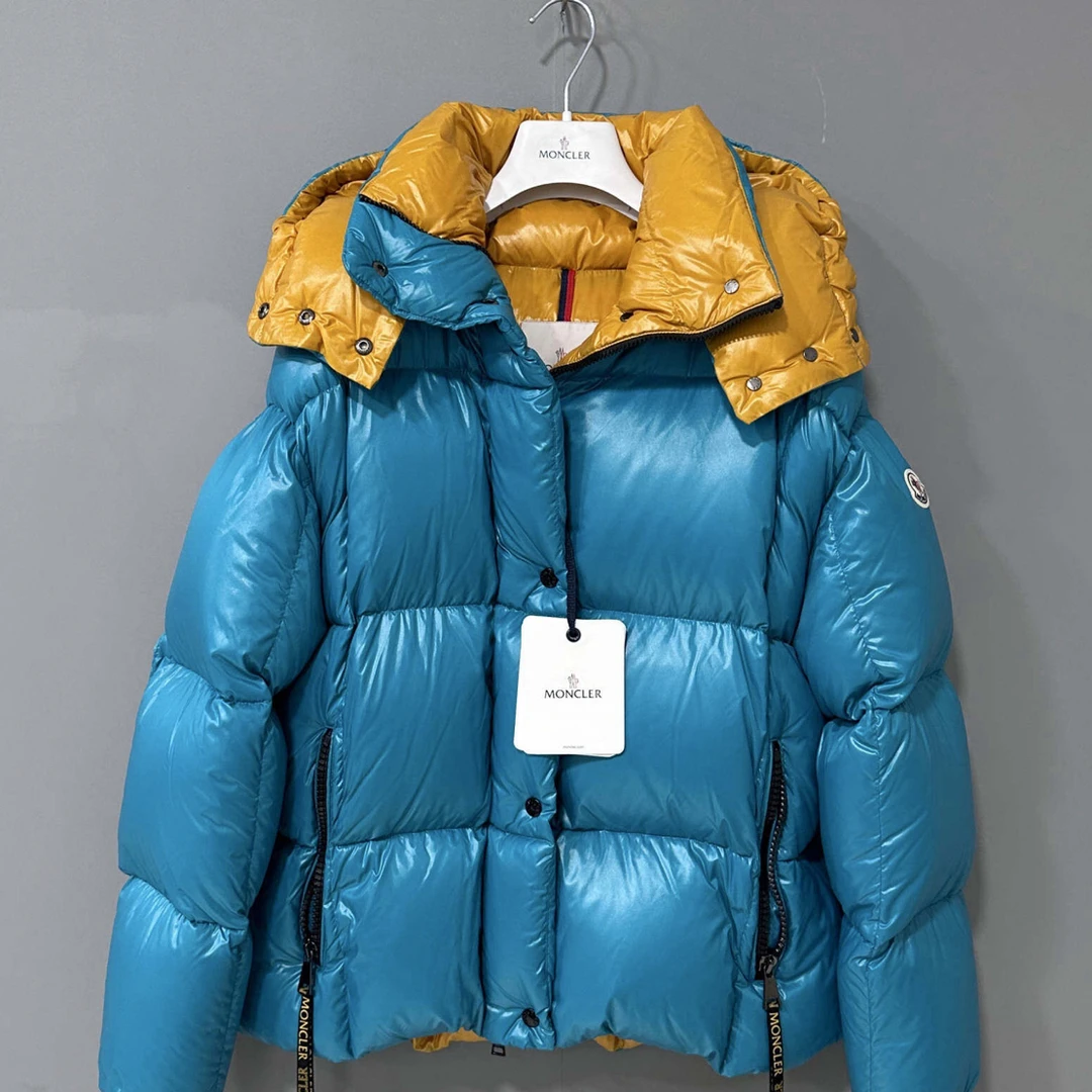 未使用 MONCLER 蓝绿色parana羽绒服/99新/2码/24320
