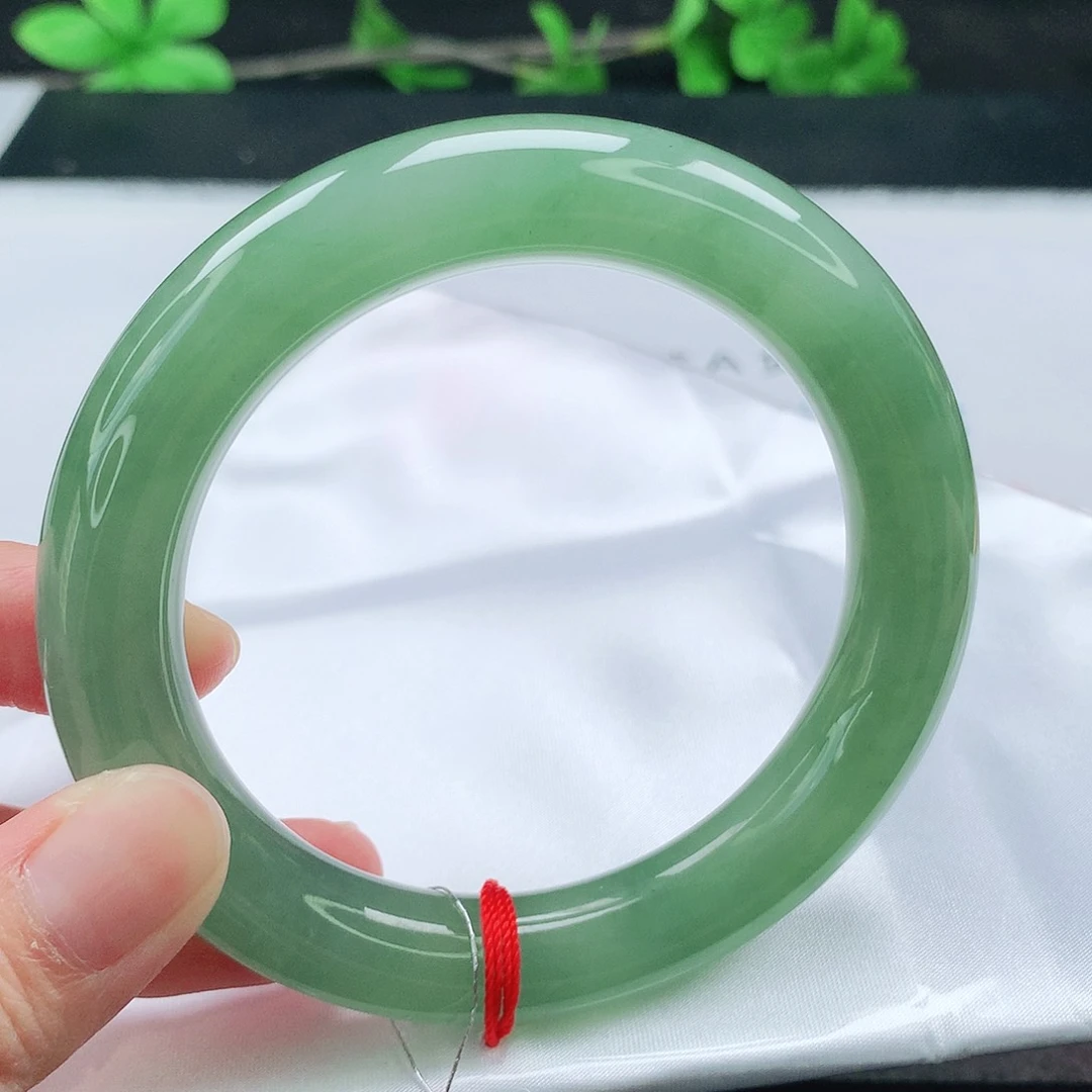 翡翠手镯未镶嵌59圆