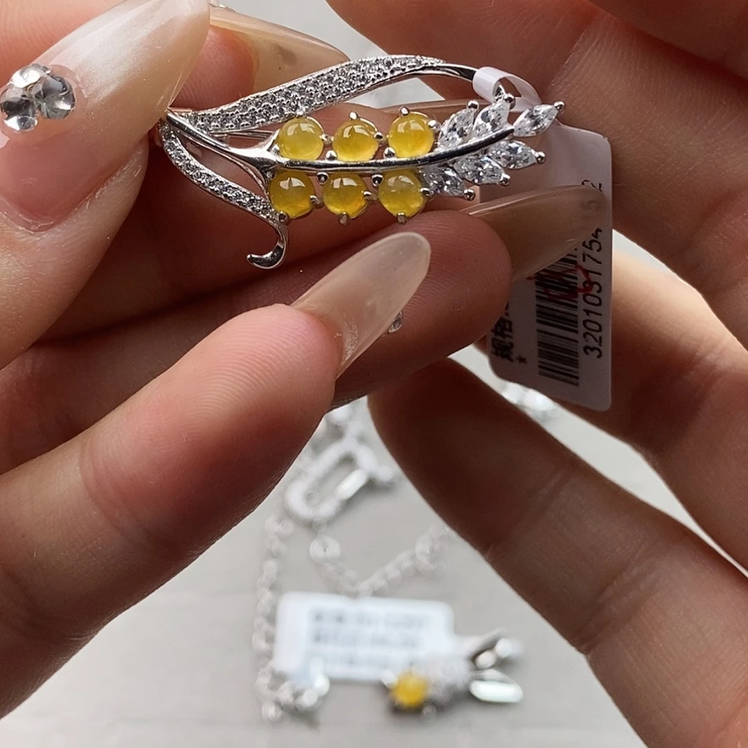 翡翠未镶嵌戒指翡翠