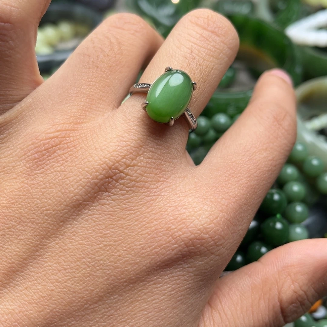 和田玉（碧玉）合金颈饰