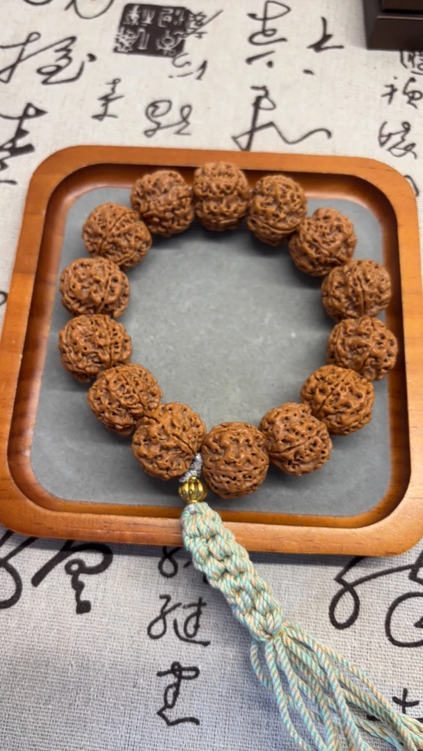 蜂王款深沟立体梅花尺寸23