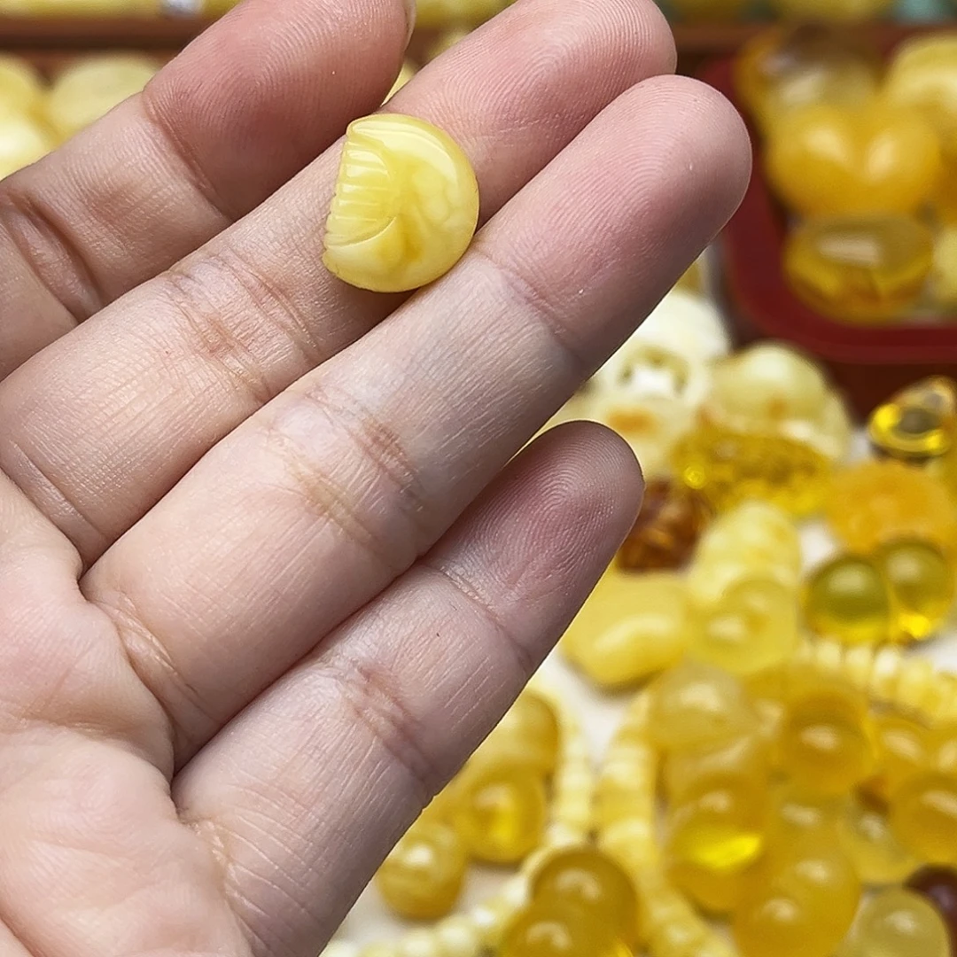 蜜蜡未镶嵌裸石天然