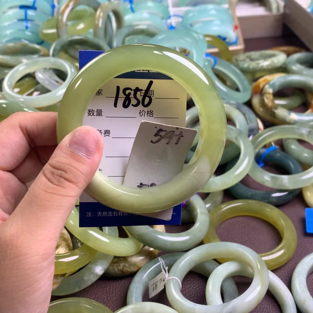 未镶嵌蛇纹石玉手镯1856