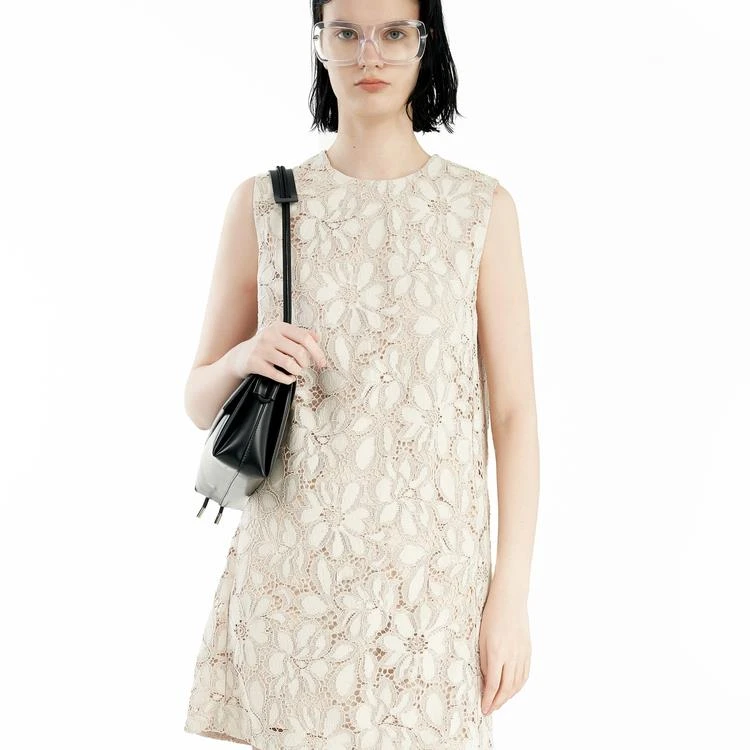 镂空浮雕古典蕾丝直筒连衣裙R420682169D