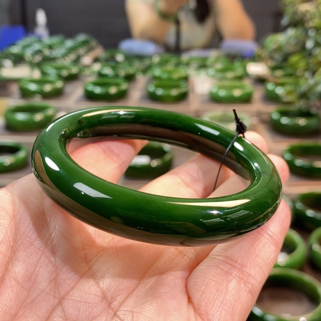 和田玉（碧玉）手镯未镶嵌