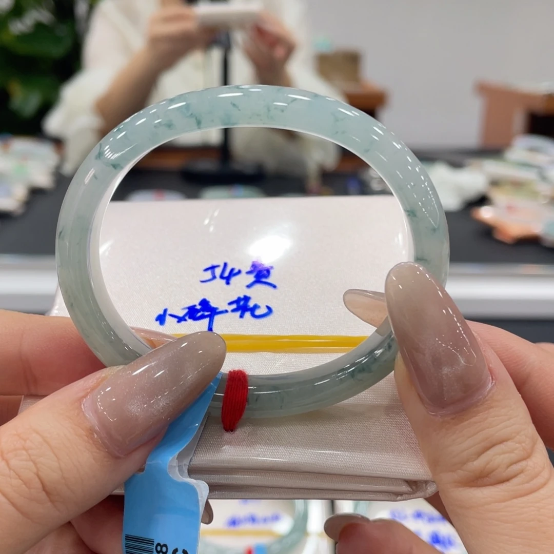 未镶嵌手镯翡翠缅甸天然翡翠手镯