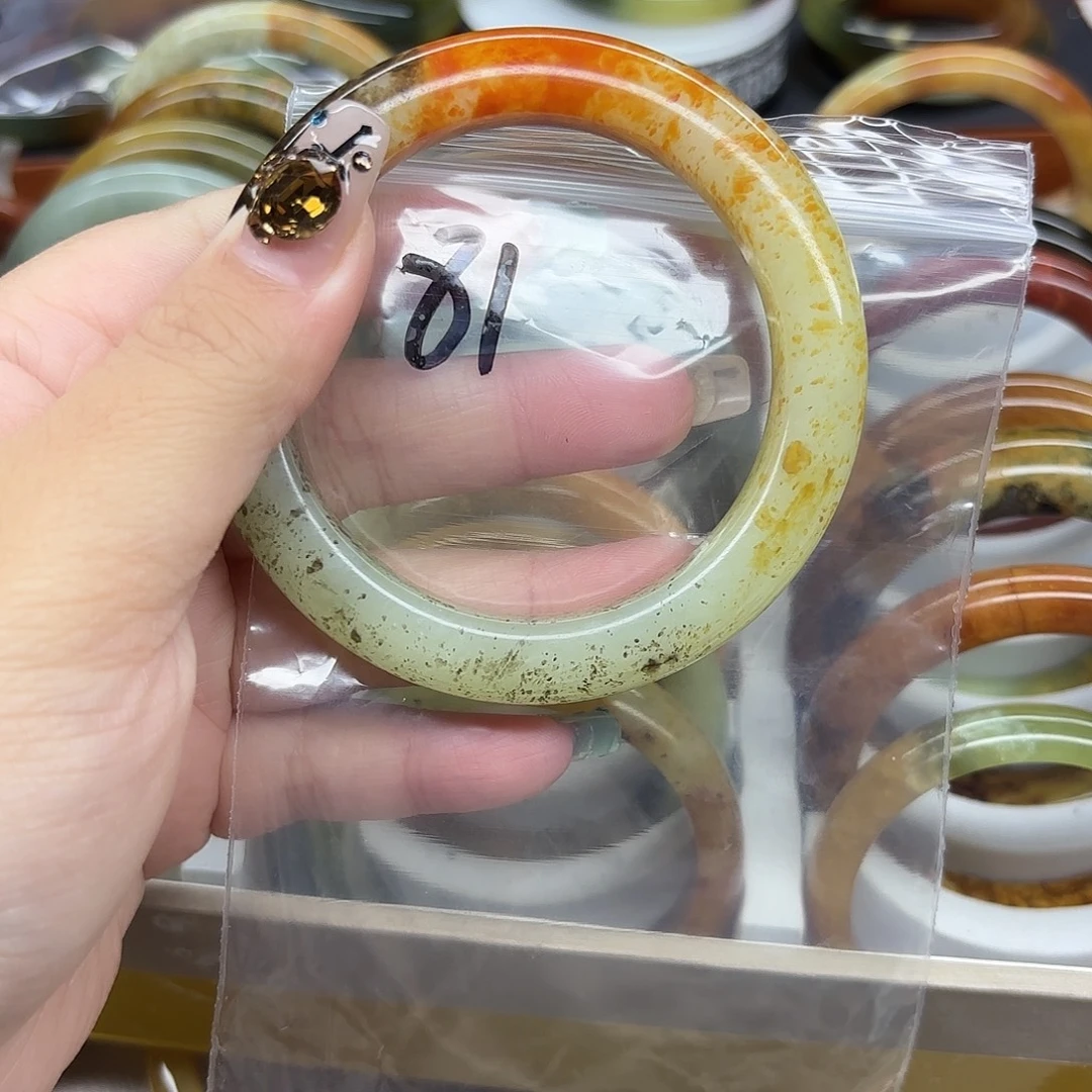 西***～蛇纹石玉未镶嵌手镯