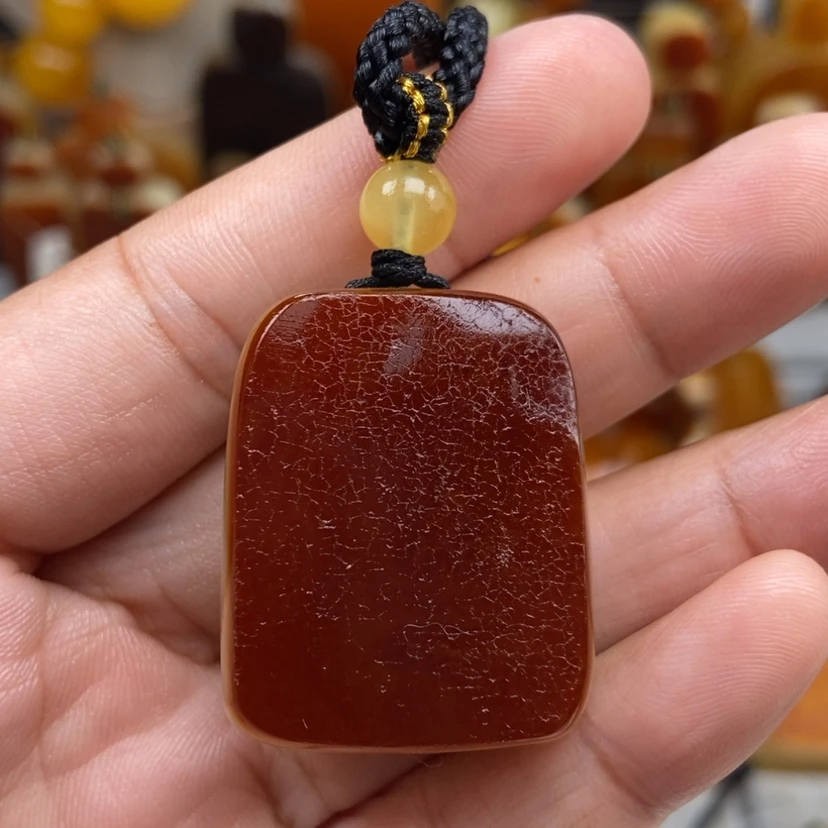 【闪购商品】琥珀颈饰未镶嵌
