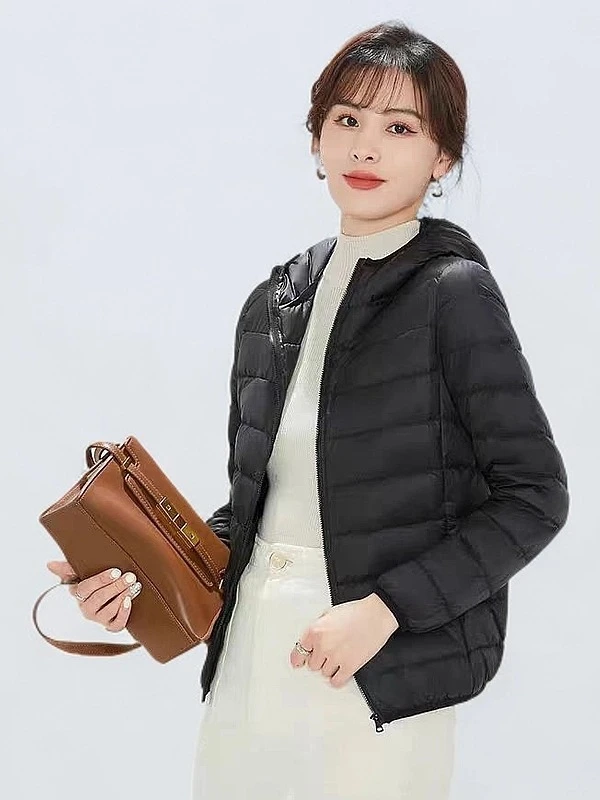 新款纯色轻薄羽绒服女士外穿立领连帽两款任选保暖超轻羽绒外套