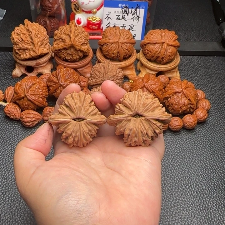 文玩核桃把件四座楼，全品无修，精品配对