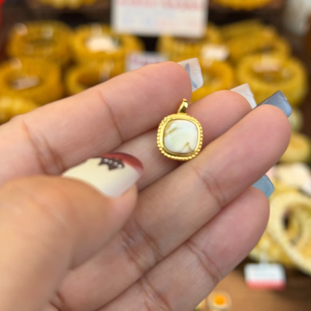 琥珀裸石未镶嵌ojjjjjjjjkk