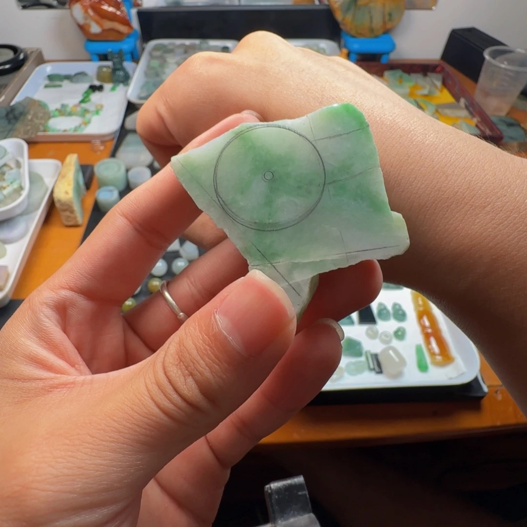 定制翡翠未镶嵌材料