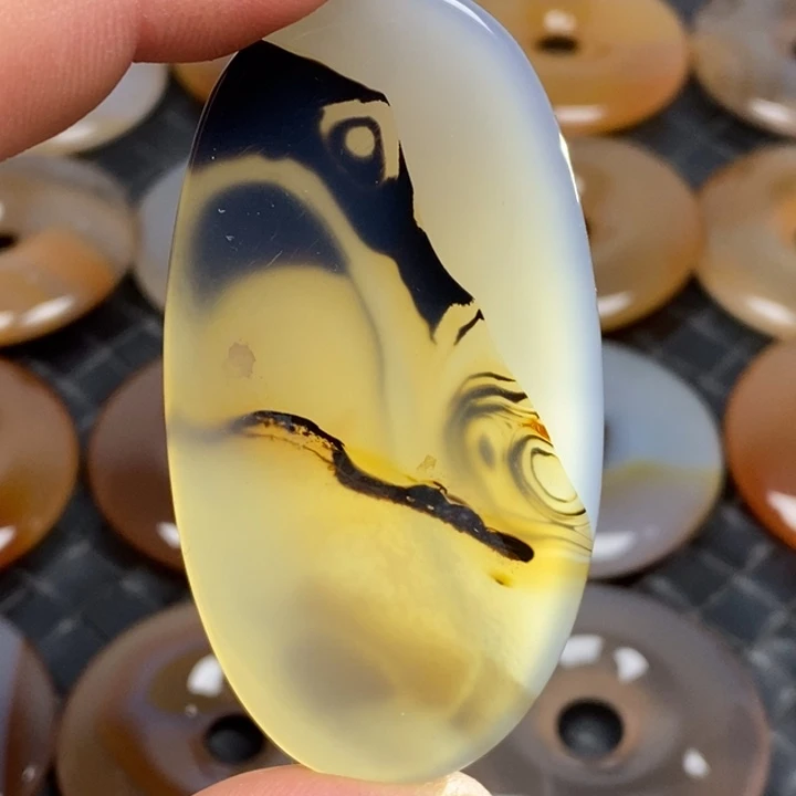 玛瑙/玉髓未镶嵌颈饰