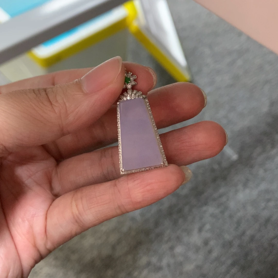 翡翠18K金镶嵌吊坠(不含链)阿*紫货会有点小色差