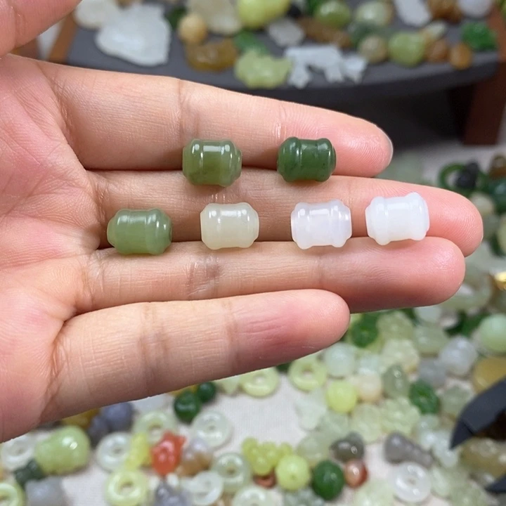 和田玉未镶嵌挂件19.9一个多样性发其一