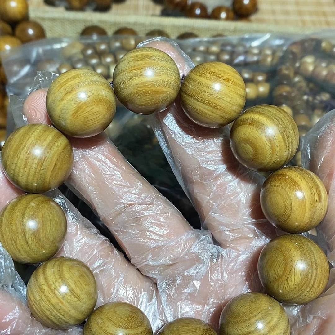 金丝楠翠*丶绿潭2.0手串