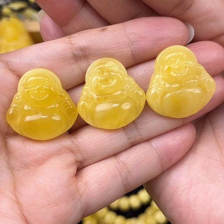 琥珀未镶嵌颈饰琥珀，多样性发其一