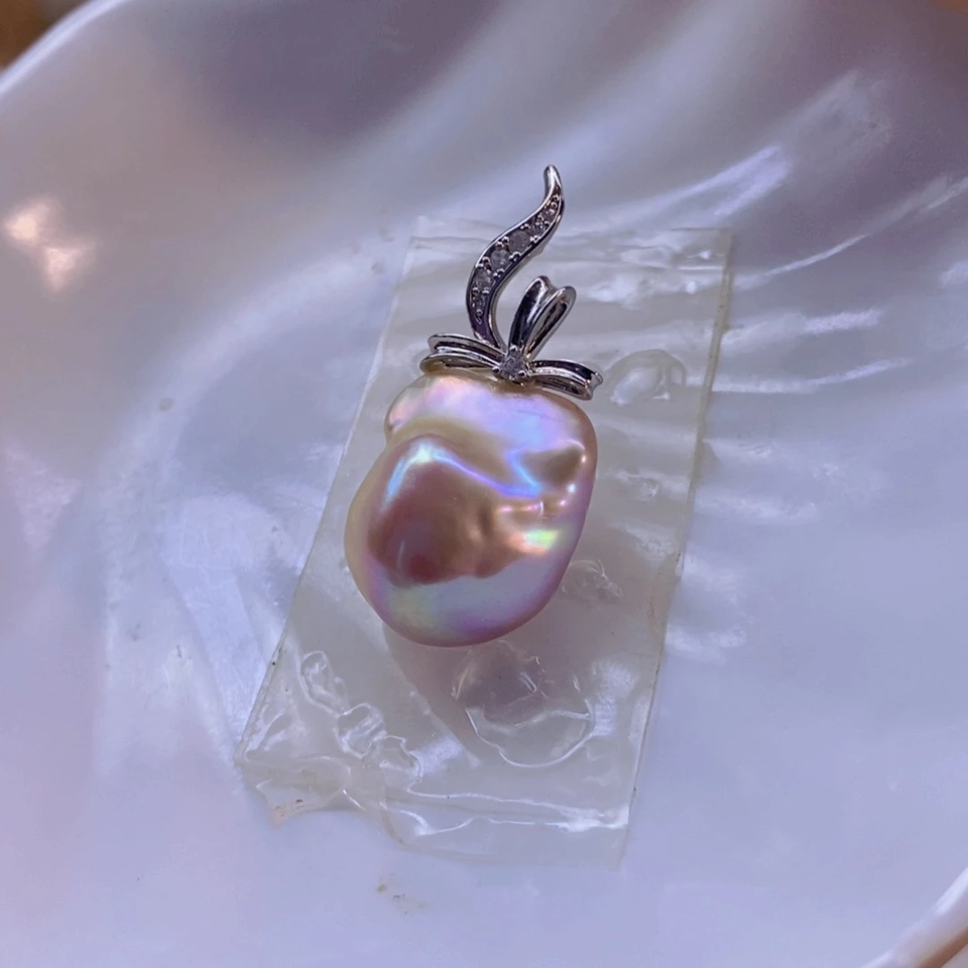 非金属无彩巴吊坠