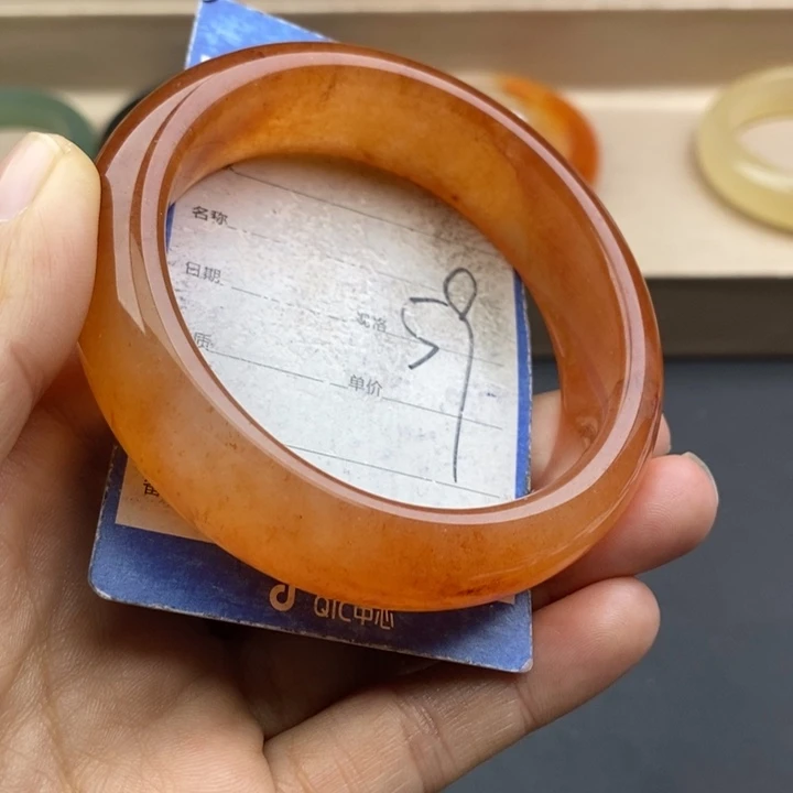 石英质玉未镶嵌手镯