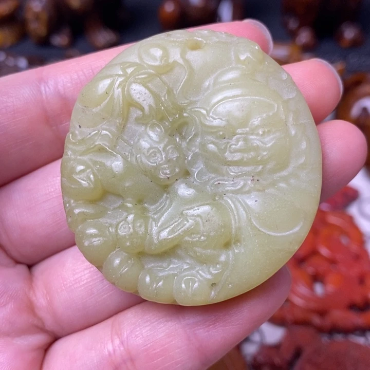 未镶嵌蛇纹石玉颈饰31