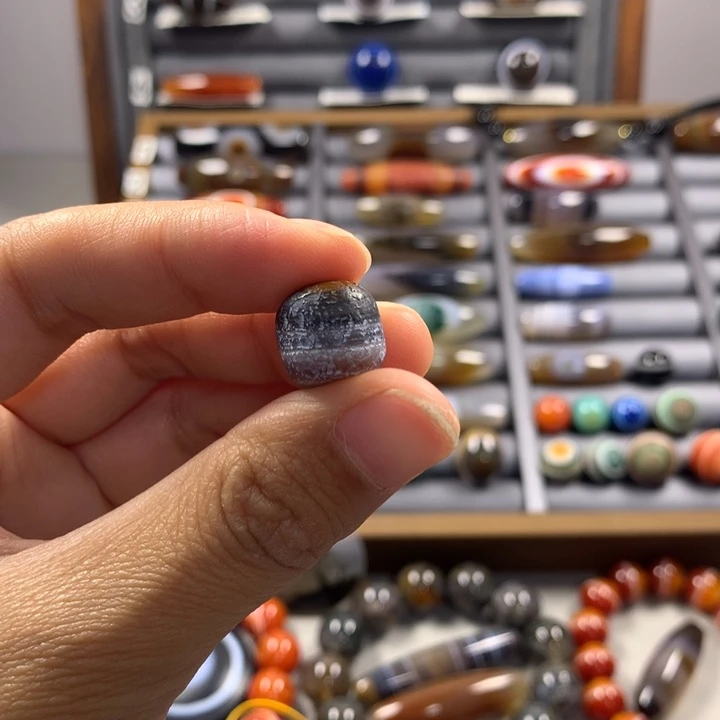 着***食玛瑙/玉髓未镶嵌颈饰