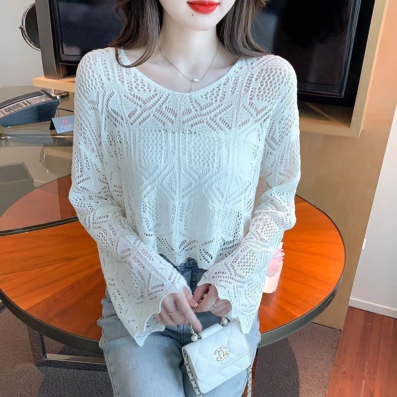 时尚毛针织衫镂空韩版女装长袖宽松慵懒法式喇叭袖针织衫百搭显瘦