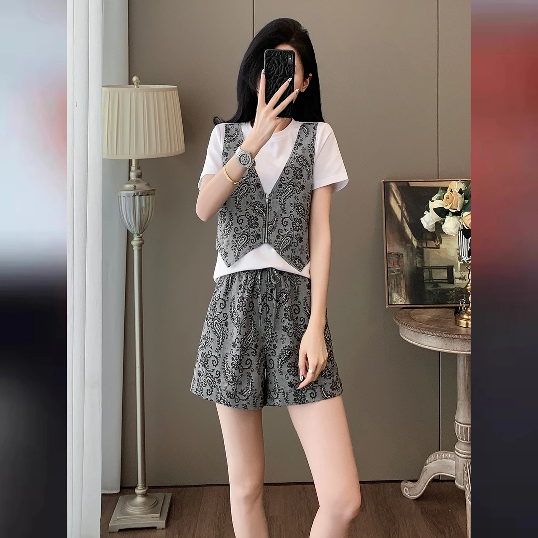 2025夏季老钱风穿搭休闲时尚套装女复古设计感短袖休闲运动服套装