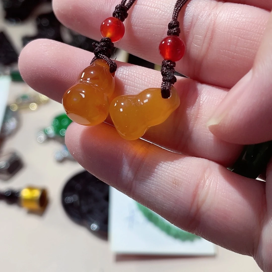 玛瑙/玉髓颈饰合金葫芦