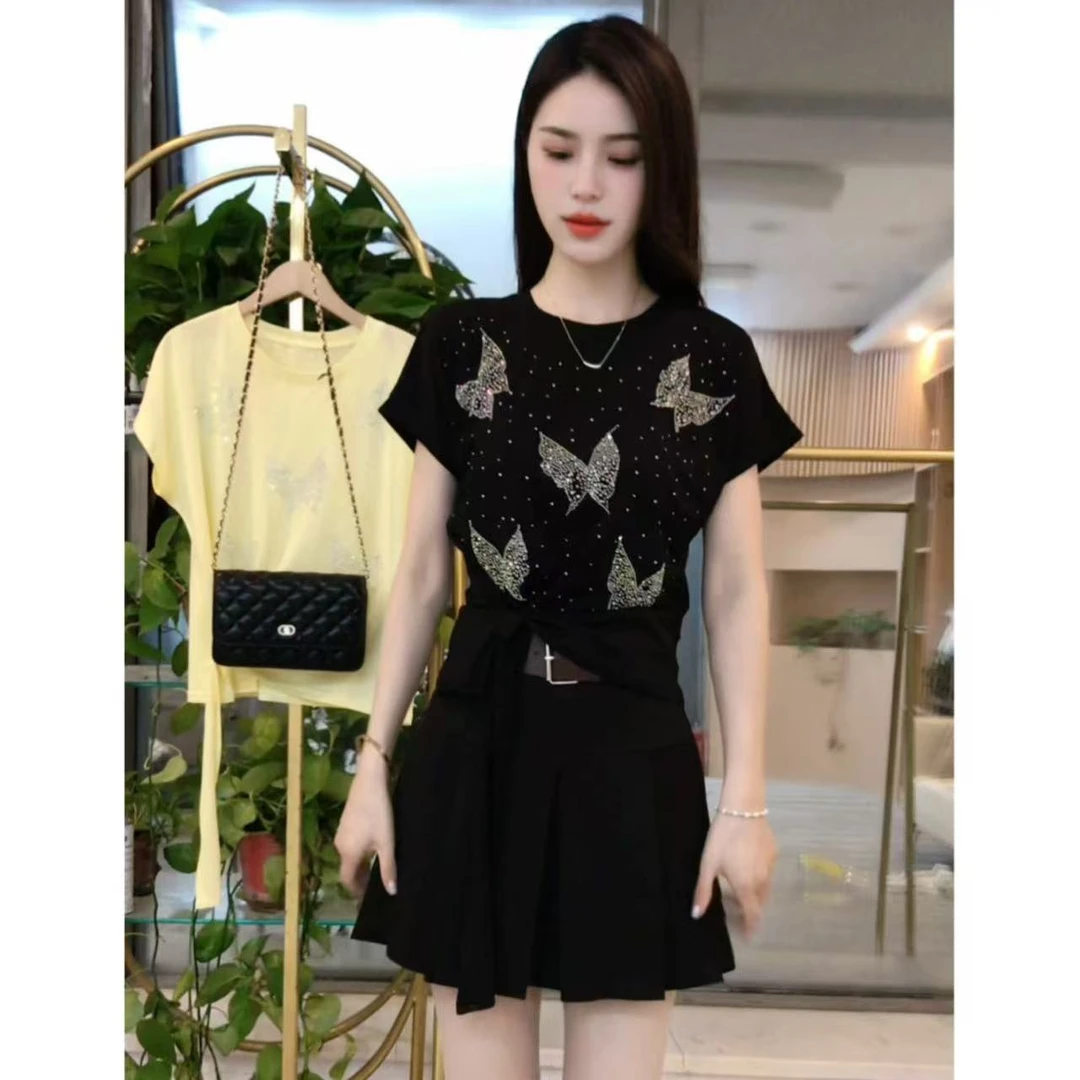 女性常规款圆领宽松型大码T恤常规青春蝴蝶短袖烫印