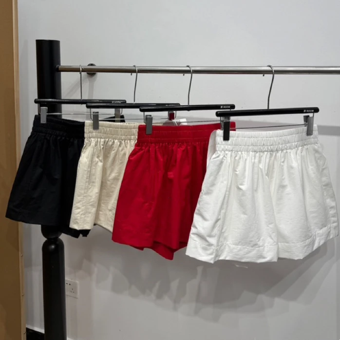 w11-2025新款韩版宽松显瘦百搭松紧腰休闲短裤女设计感阔腿裤潮