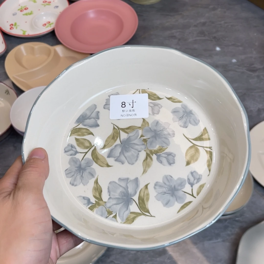 陶瓷微瑕餐具介意勿拍，满18飞！