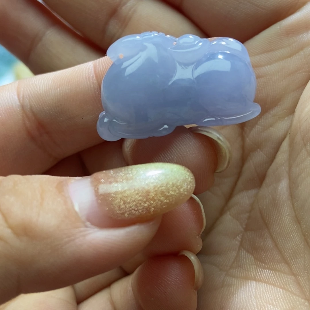 翡翠颈饰未镶嵌死*?翡翠